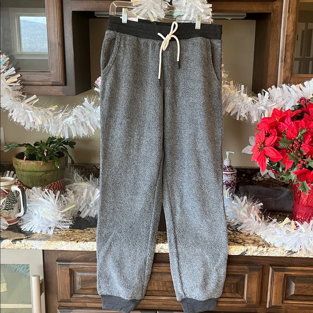Reverse Fleece Gray Joggers Soft Comfy Sweatpants Womens Medium - Image 7
