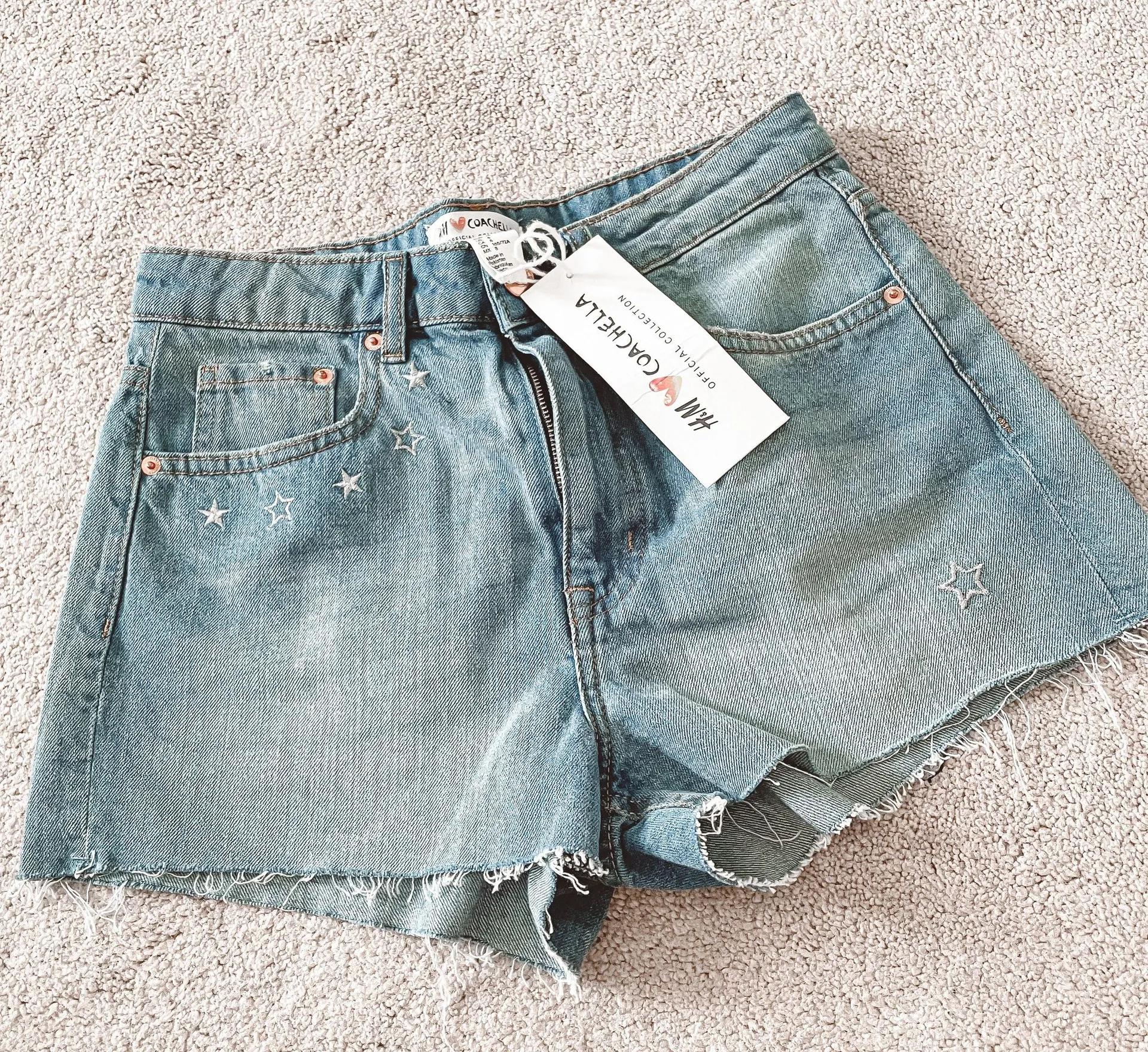 X Coachella Star Print Jean Shorts - Image 3