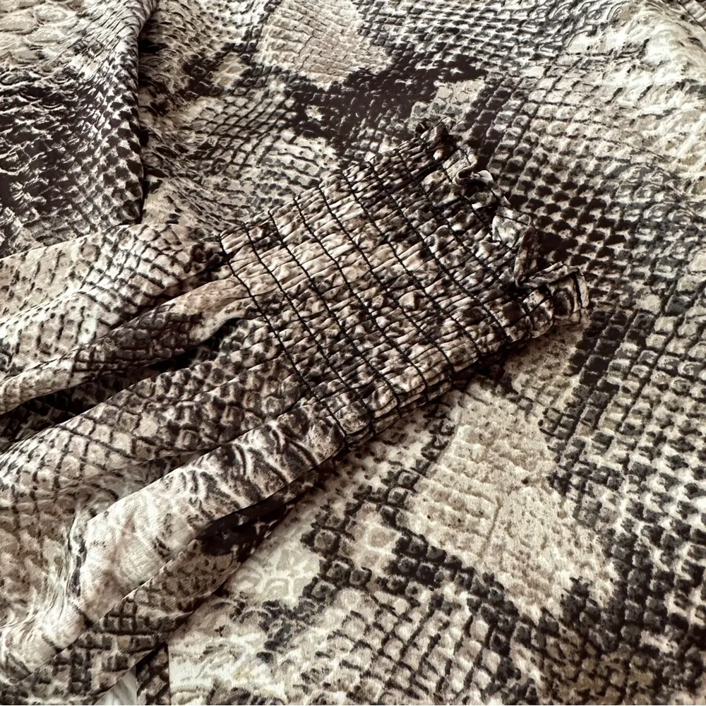 Philosophy Snakeskin Print Button Front Blouse - Size S - Image 9