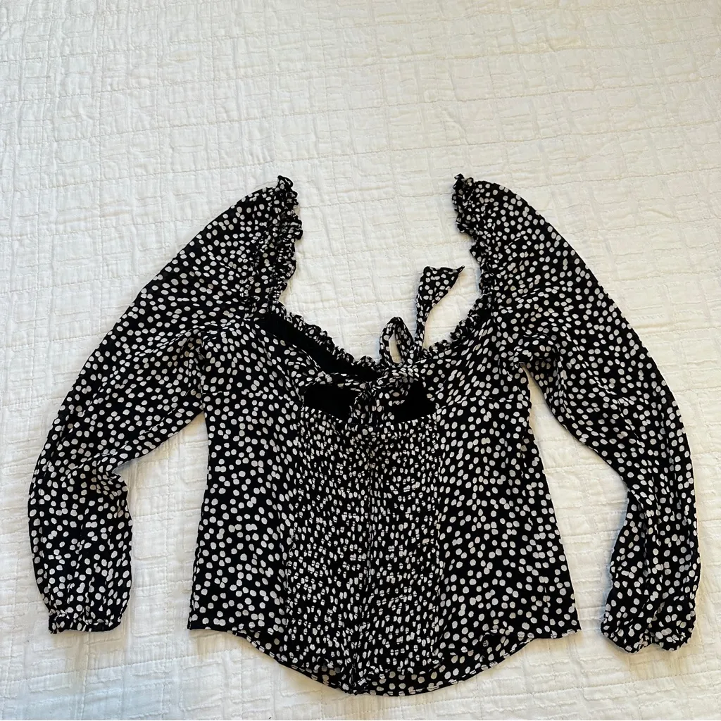 Reformation Shirt Bacio Tie Back Crop Top Black White Square Neck 12 Pearls - Image 8