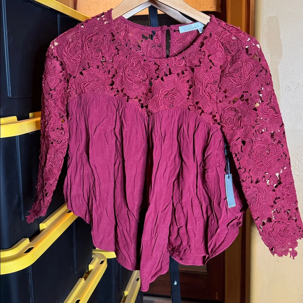 NWT Lovers + Friends Burgundy Lace Long Sleeve Blouse Sz XS Romantic Party Top - Image 3