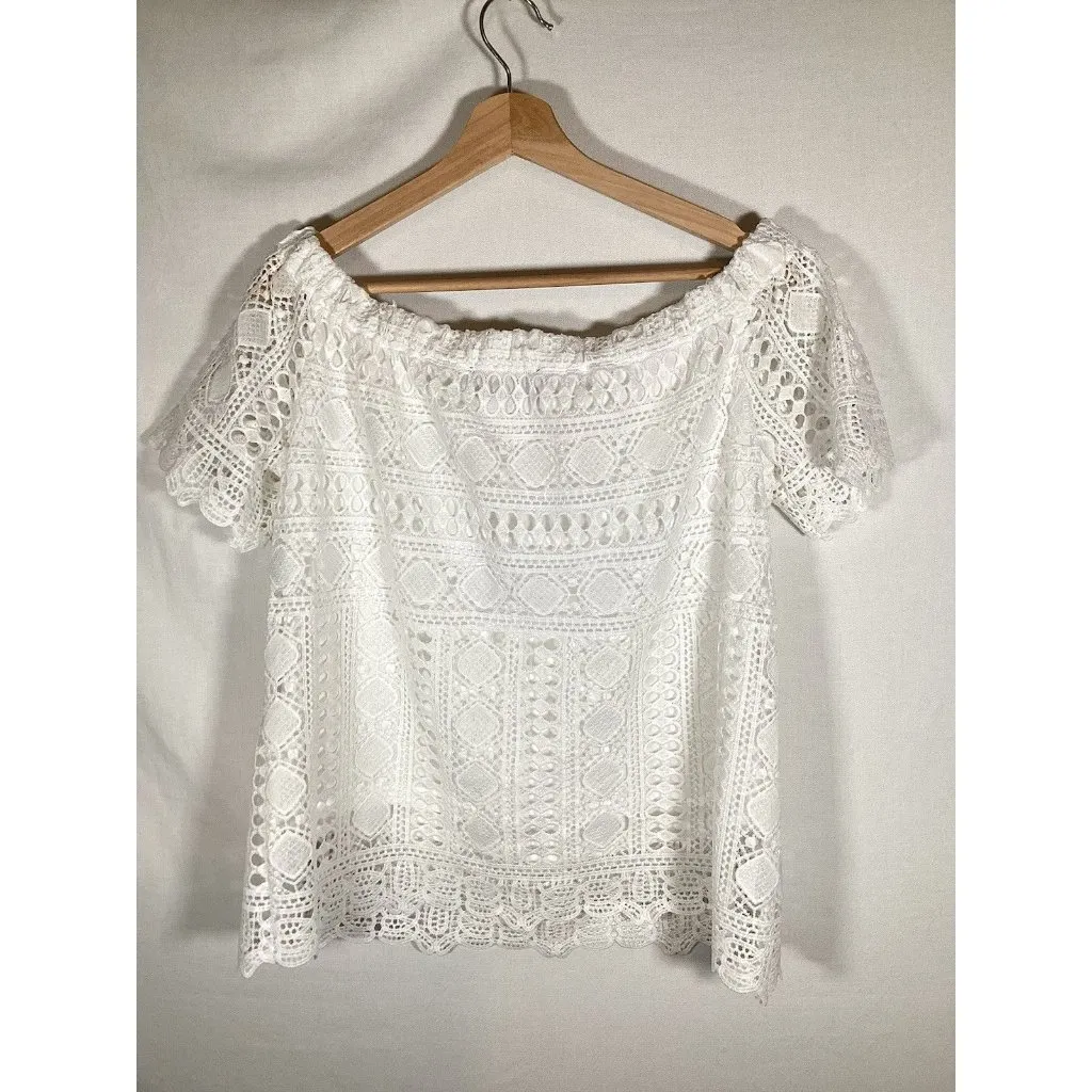 ANTHROPOLOGIE Sunday in Brooklyn Eyelet Top White Romantic Cottagecore Small - Image 4