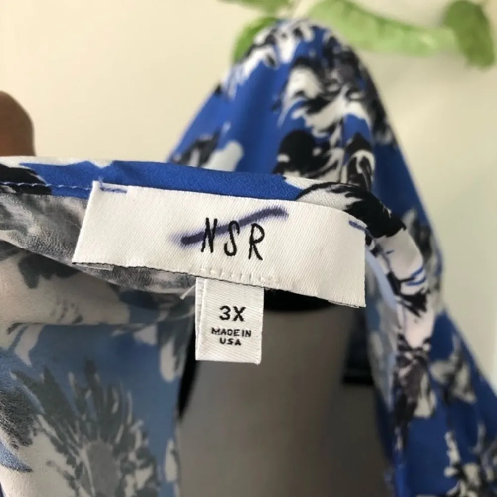 Nsr  Semi-Sheer Floral Blouse - Image 5