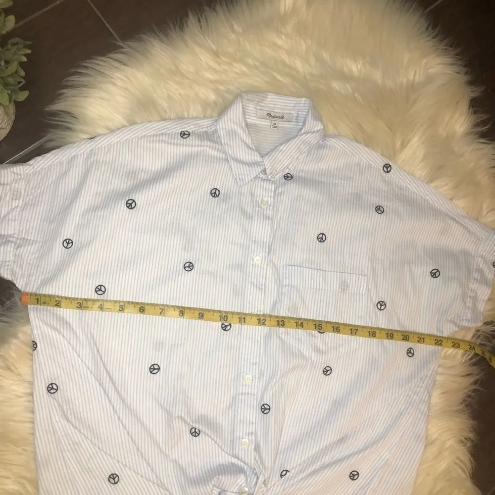 Madewell blue/white striped peace sign print tie front button up sz XS - Image 10
