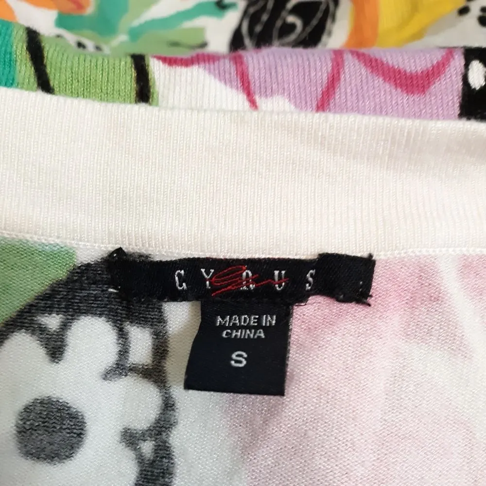 Cyrus multicolored floral button down cardigan - Image 3