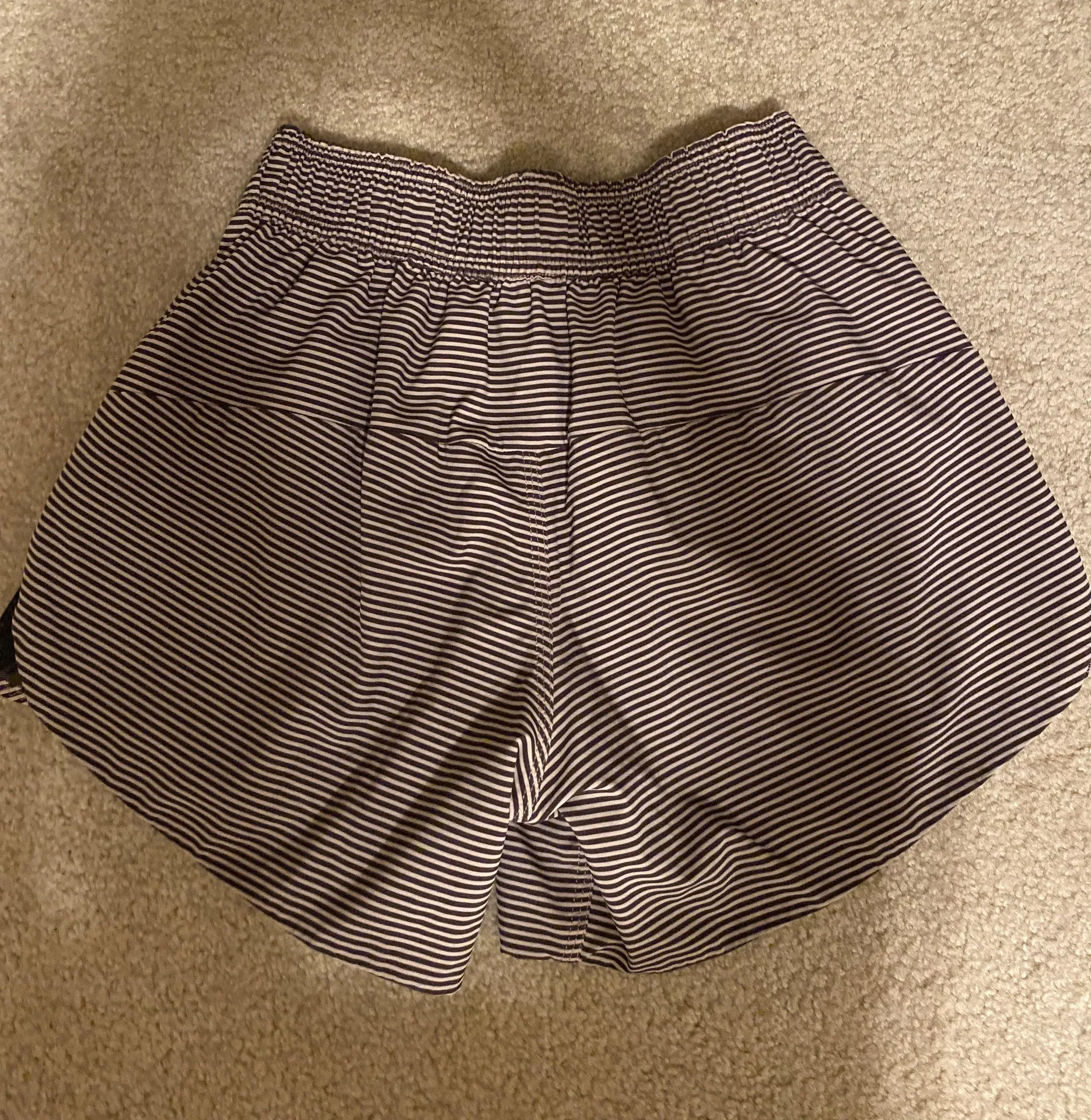 Lululemon Reversible Shorts - Image 4
