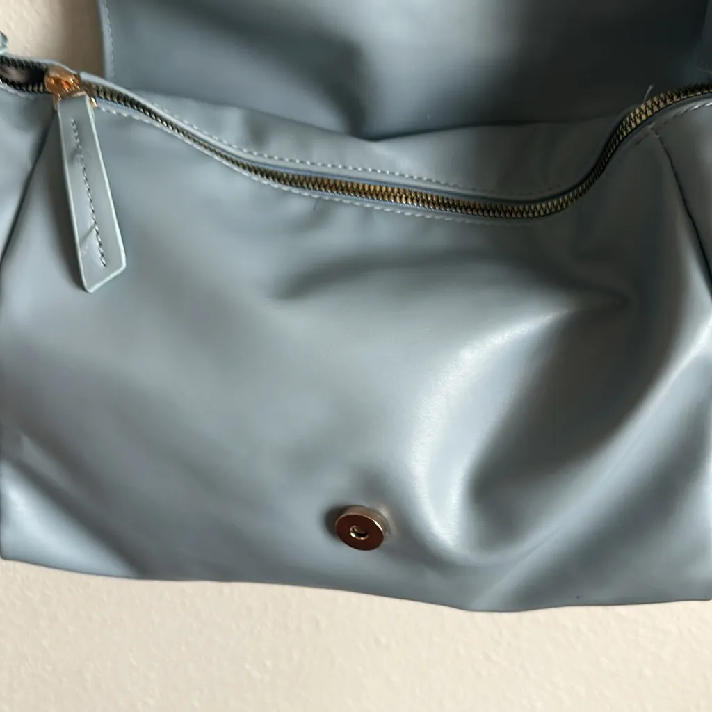 KENSIE Shoulder Purse. - Image 11