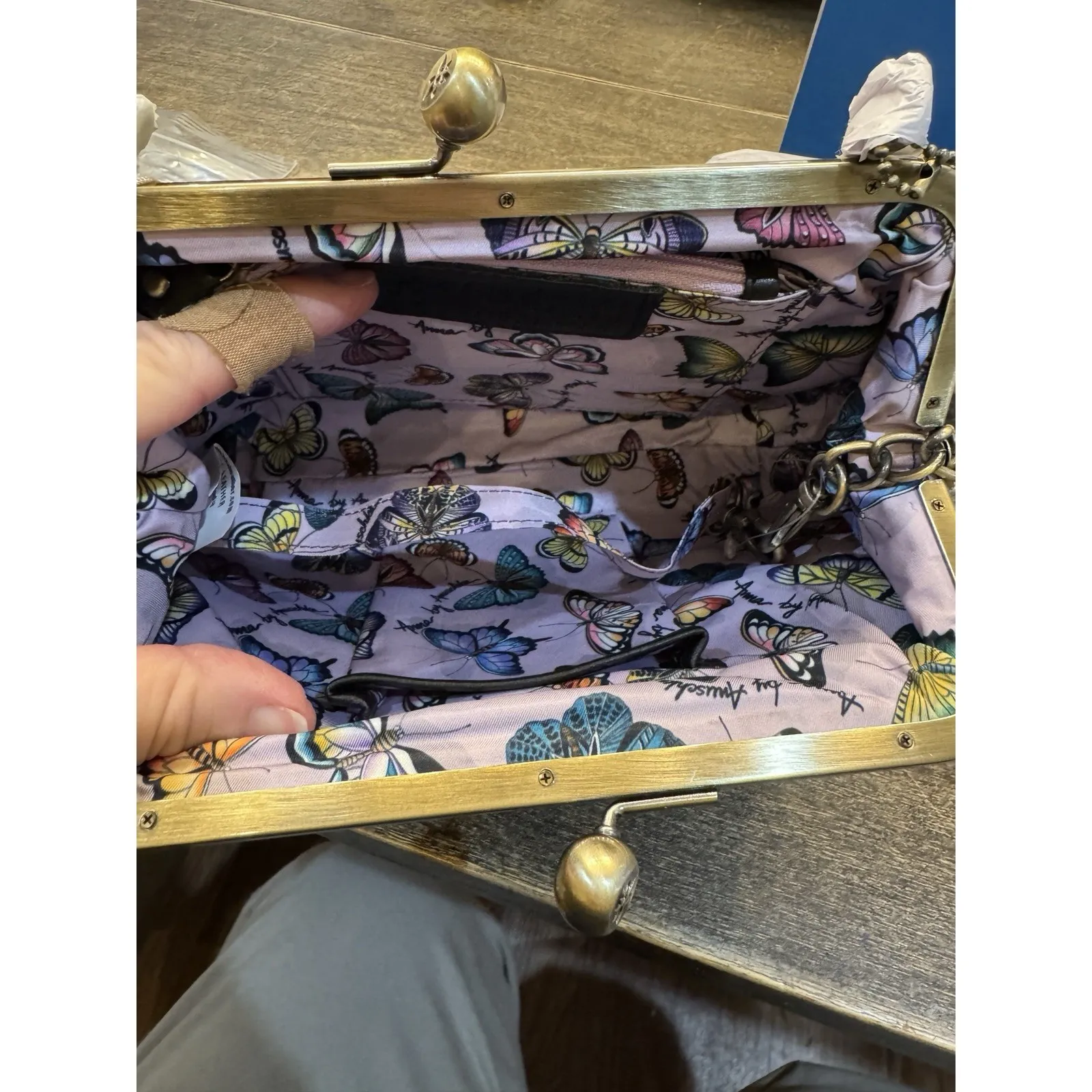 Anna by Anuschka Clutch Crossbody Handbag Kiss-Lock Closure Black Heritage New‎ - Image 9