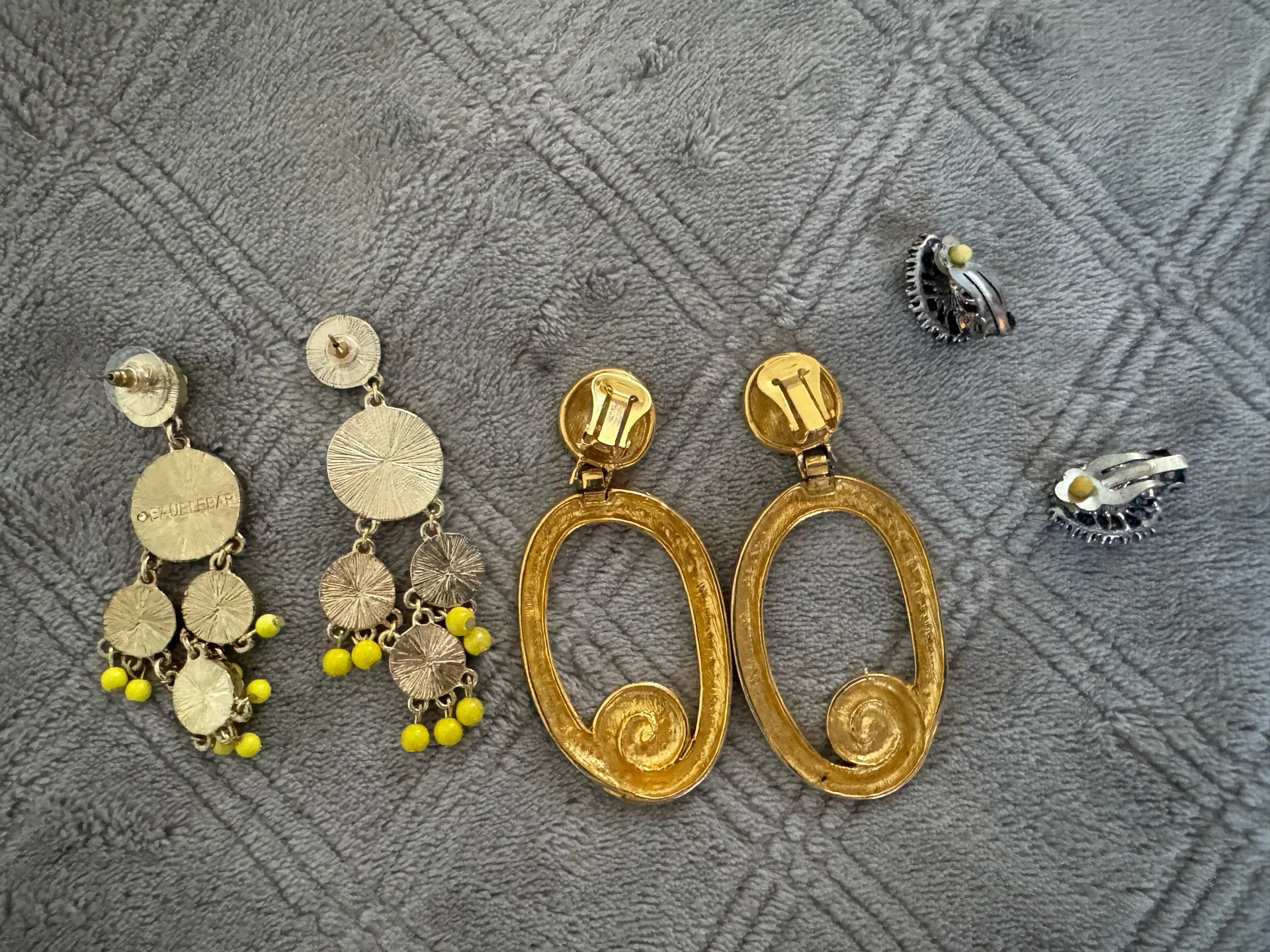 Vintage Earrings bundle set of three Multiple - Image 5