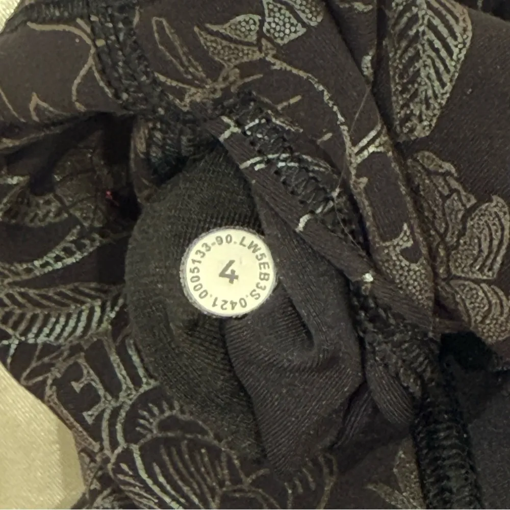 Lululemon Iridescent Foil Set Wunder Train Leggings 25” Longline Bra Black 4 - Image 11