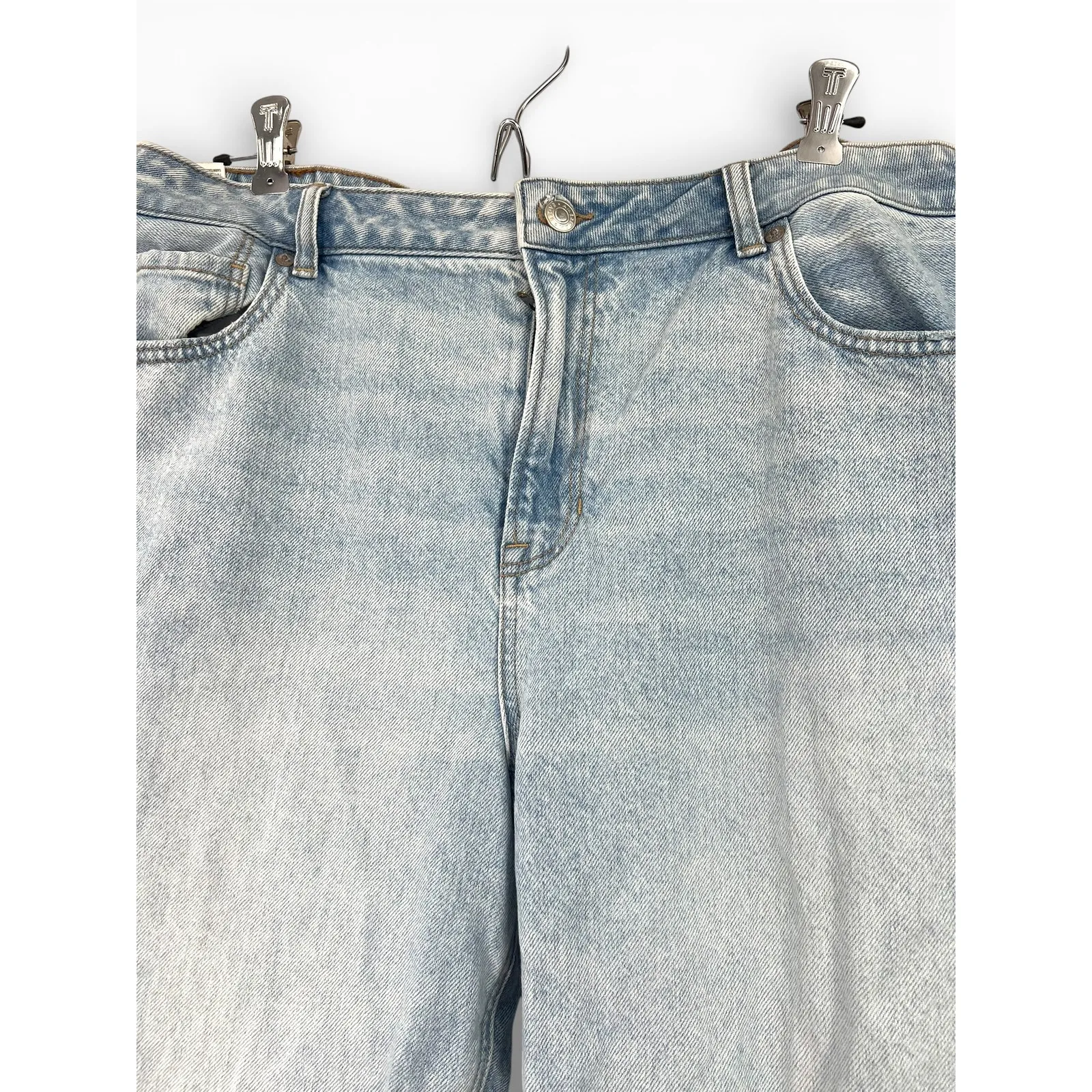 American Eagle 16 light wash denim mom jeans strigid straight leg 29" inseam - Image 4