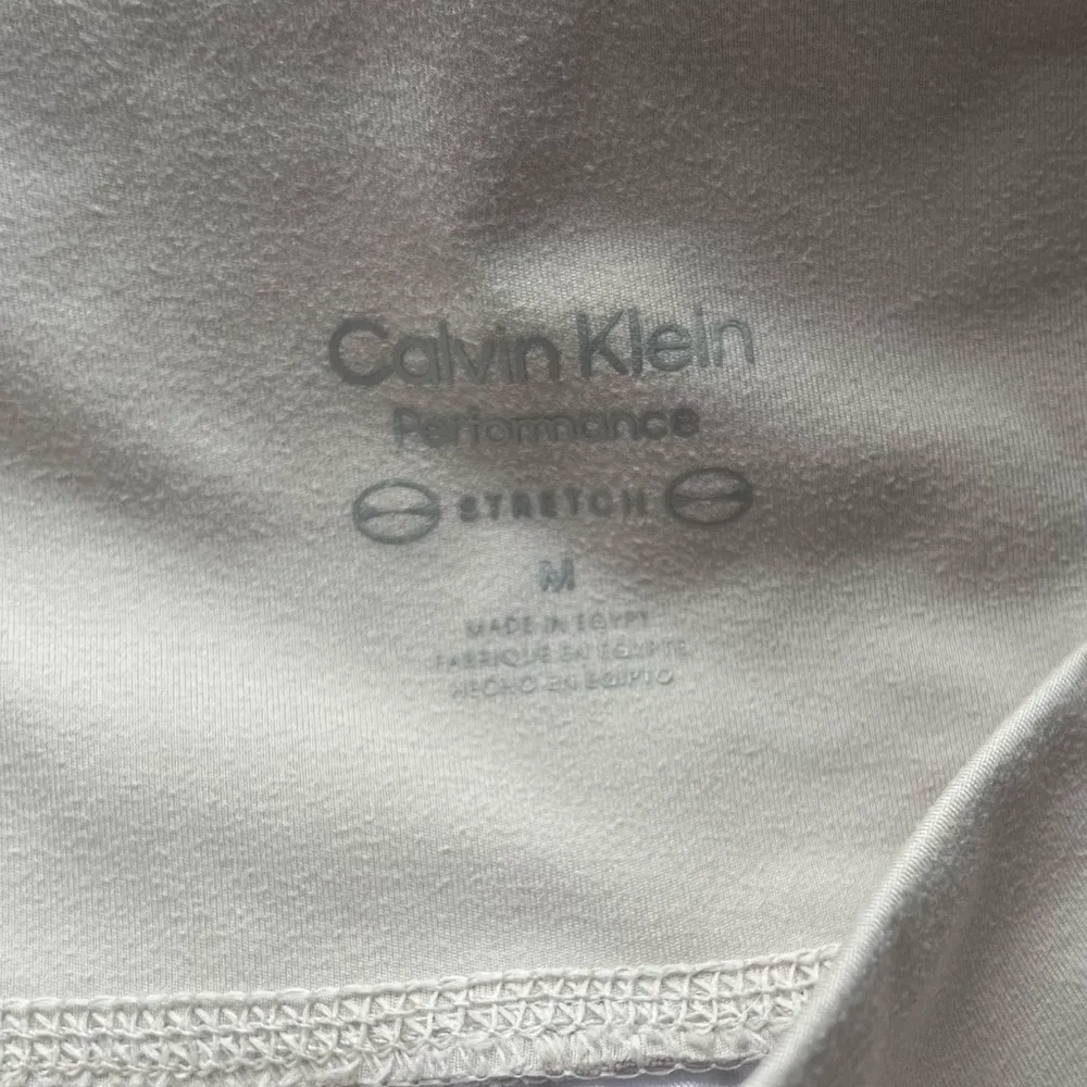 Calvin Klein Performance Beige Biker Shorts Size Medium - Image 7