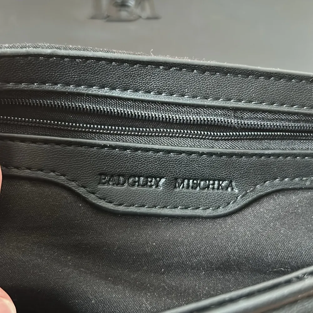 Badgley Mischka Quilted Bag - Image 4