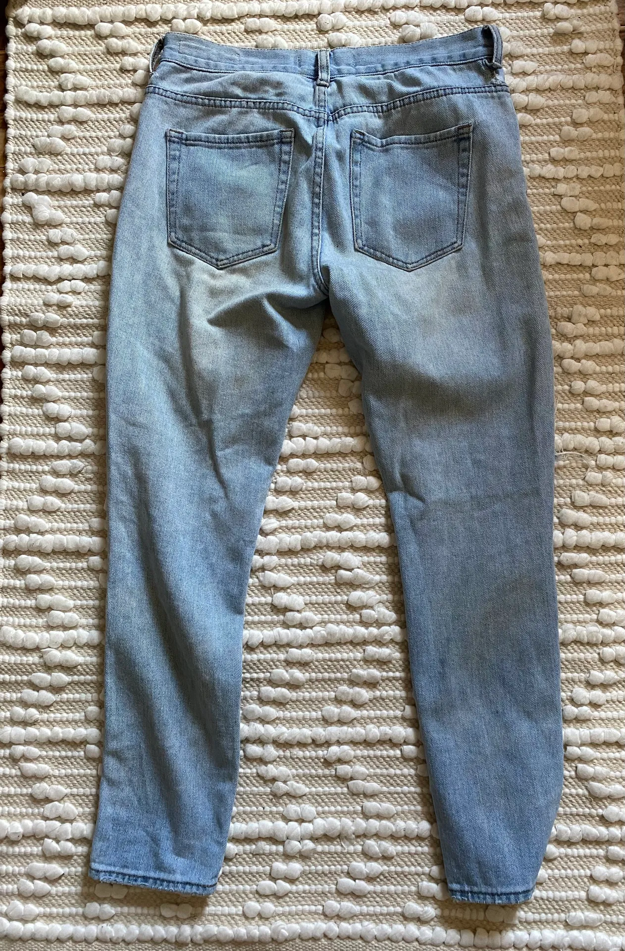 Ripped Jeans  - Image 2