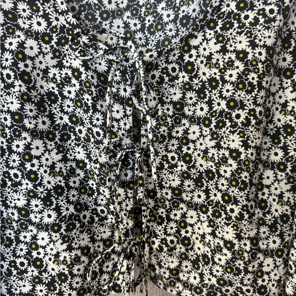 Levi’s Womens Size Small Embry Tie‎ Front Long & Puffy Sleeves Crop Floral Top - Image 3