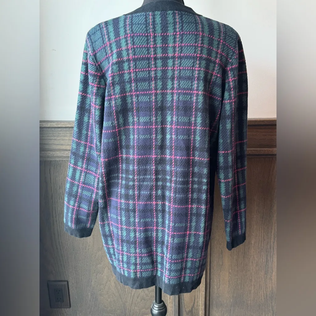 Isaac Mizrahi Women's Plaid Cardigan - Navy and Pink large - Image 4