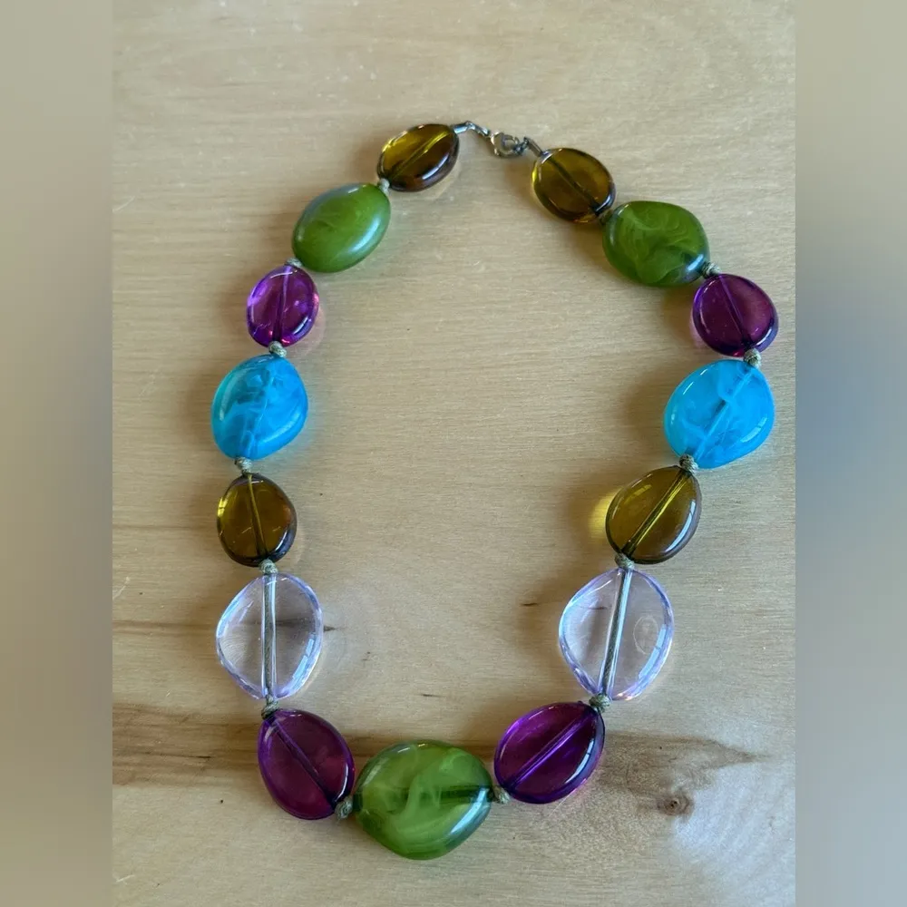 Multicolor Beaded Necklace Green - Image 2