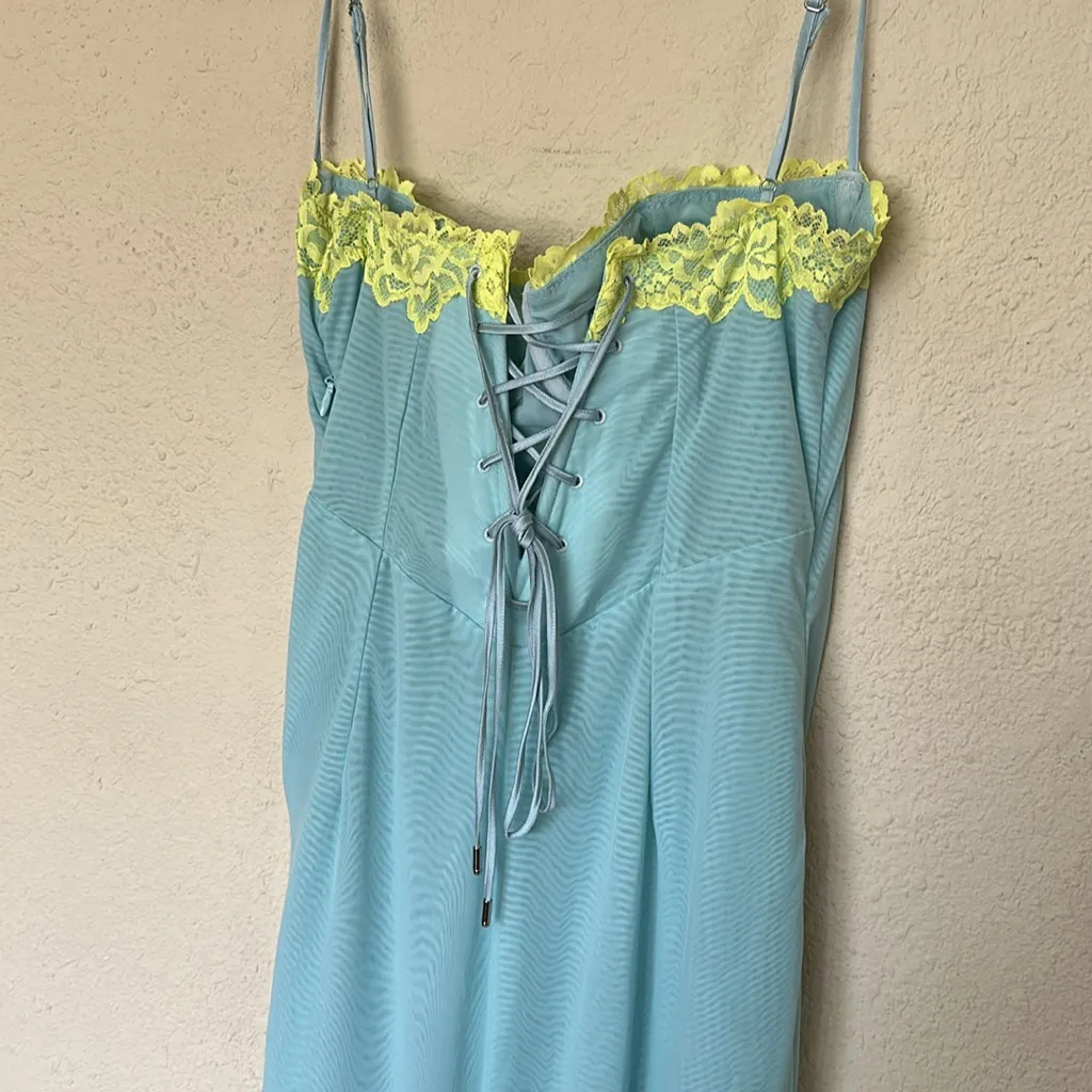 HOUSE OF CB 'Aiza' Ocean Blue Contrast Lace Maxi Dress NWOT‎ Size L - Image 11