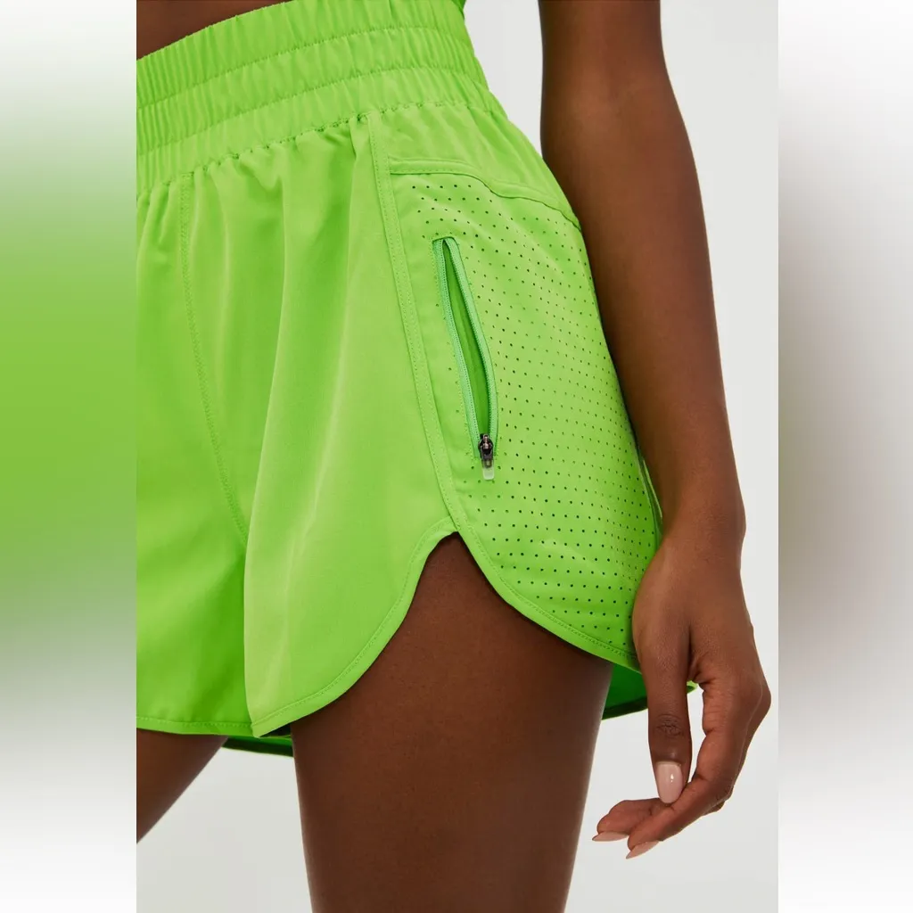 Beach Riot Cliff Mesh Panel Shorts - Image 3