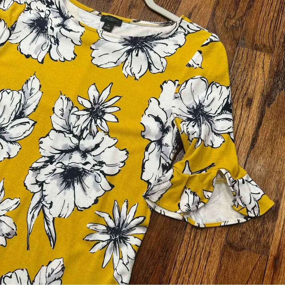 🦋 Ann Taylor Floral Crewneck Blouse XS Yellow - Image 9