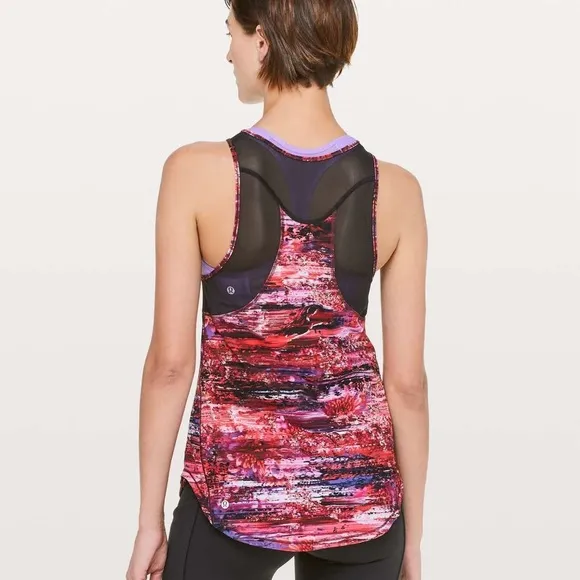 Lululemon Sculpt Tank II in Dahliascape Multi / Black size 4 athletic mesh run - Image 2