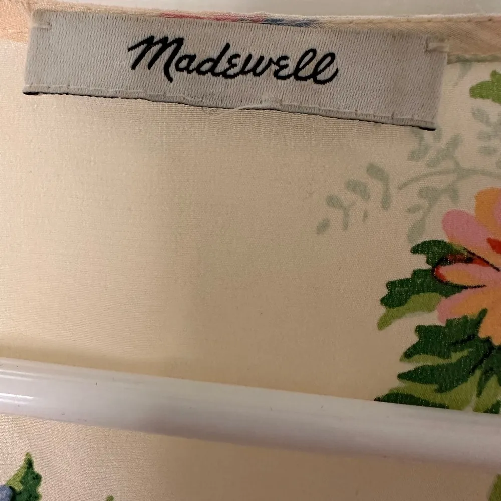 Madewell Silk Shirred-Front Top in Classic Corsage - Image 5