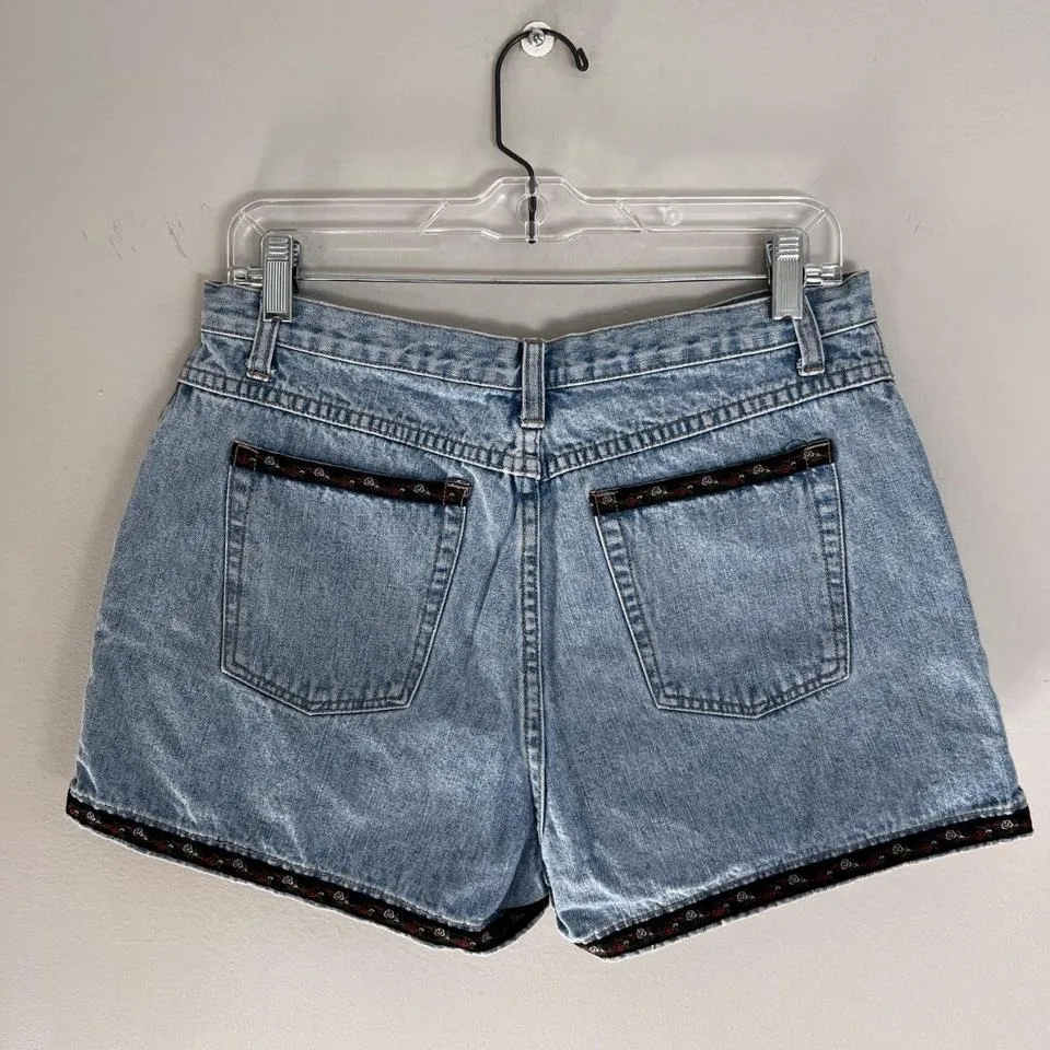 VINTAGE XHILARATION DENIM‎ MOM SHORTS WITH FLORAL TRIM - Image 7