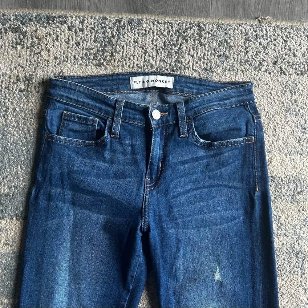 Flying Monkey Step Hem Cropped Distressed Blue Jeans Size 25 - Image 4