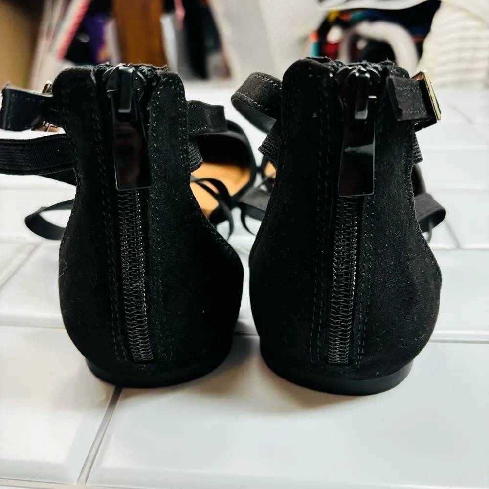 Torrid Faux Suede Elastic Black Strap Flat‎ 6.5WW - Image 8