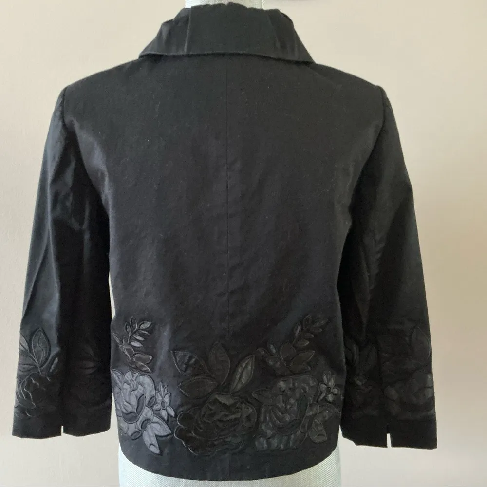 Sz 4 women’s black blazer jacket cotton satin embroidered - Image 2