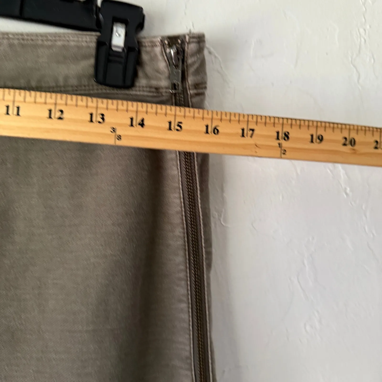 NIC+ZOE Size 8 Taupe Stretch Cotton Pencil‎ Skirt Side Zip Neutral Workwear - Image 7