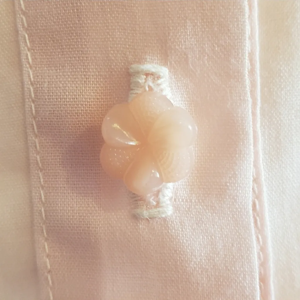 Vintage pink button down shirt with ruffle trim & flower buttons size S - Image 4