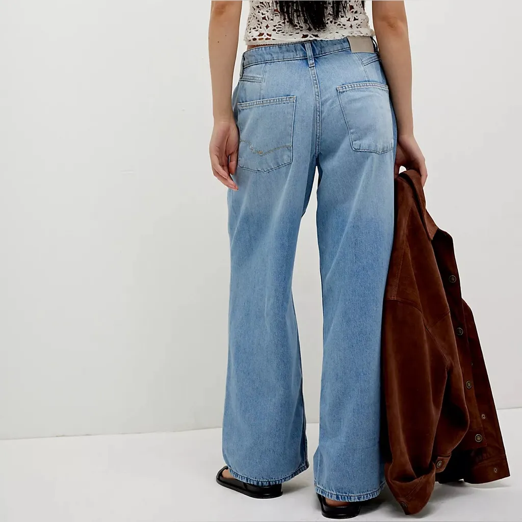 NWT We The Free Guessing Game Relaxed Trouser Size 33 RUNS BIG - Image 2