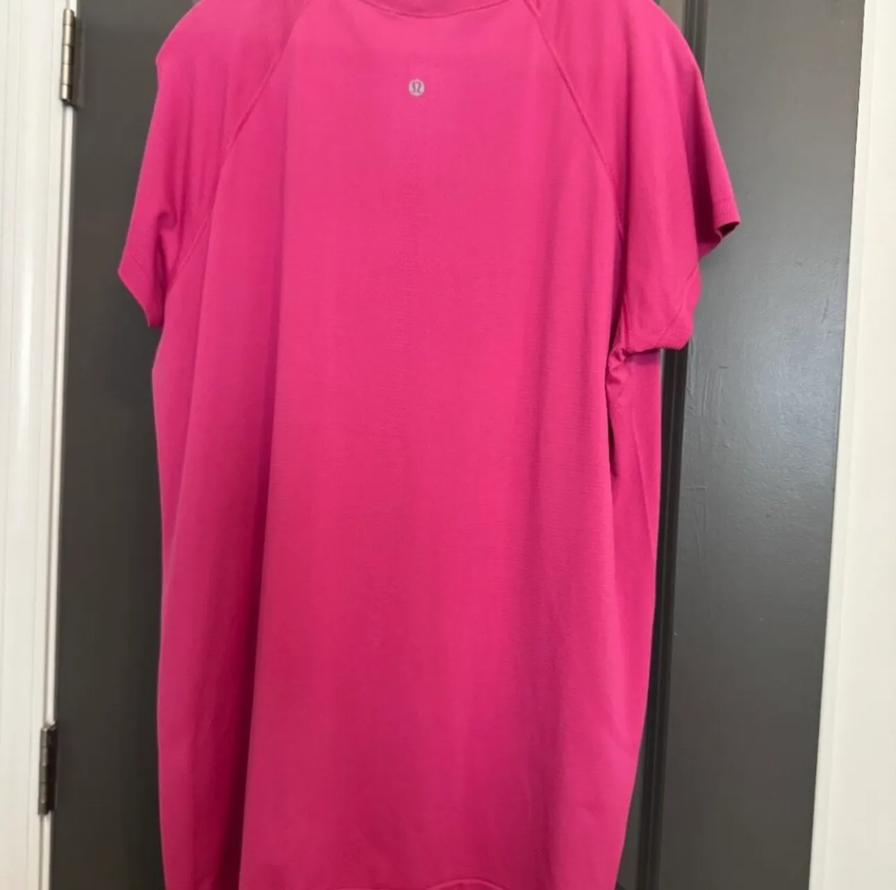 Lululemon Swiftly Tech Short Sleeve Shirt - Image 2