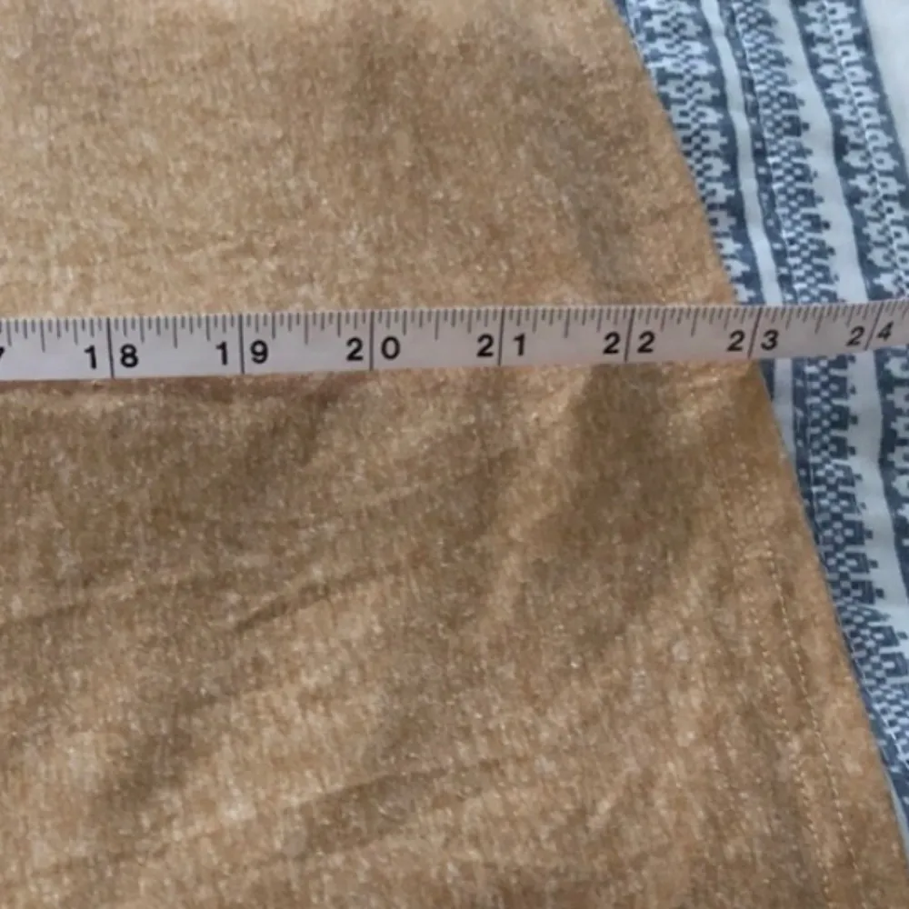 Cute Yellow blouse Size Medium off shoulder - Image 7