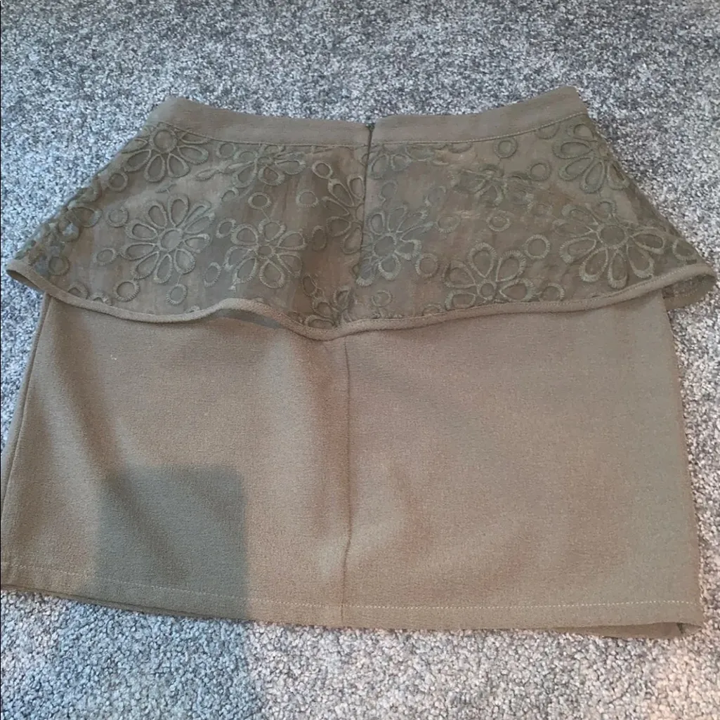 SUGARLIPS Olive Peplum Skirt - Image 7