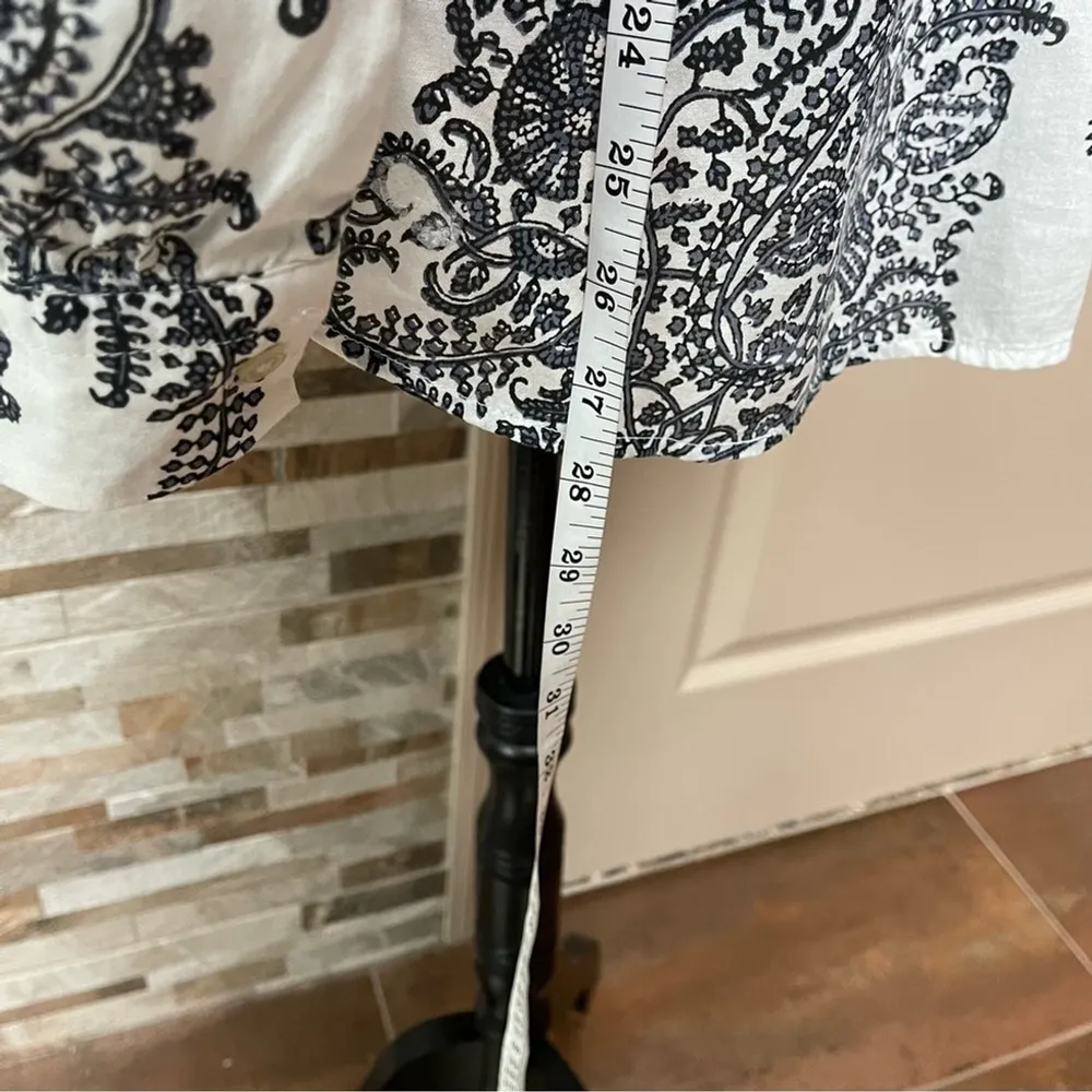 Loft Henley Top Softened Shirt Popover M Boho Paisley Print Black White - Image 10