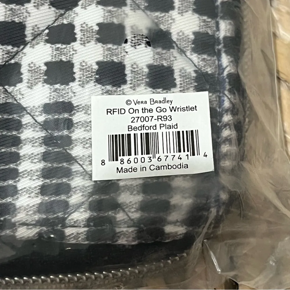 Vera Bradley RFID Wristlet Purse On The Go in Bedford Plaid New Floral - Image 3