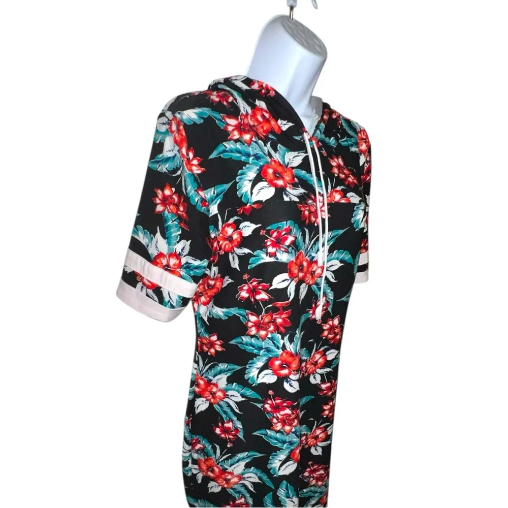 Ultra flirt Floral Hooded Dress with Red and Green Accents - Image 5