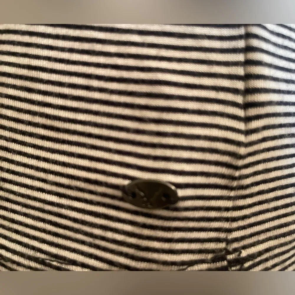 American Eagle Outfitters Halter Cropped Tank Top - Image 4