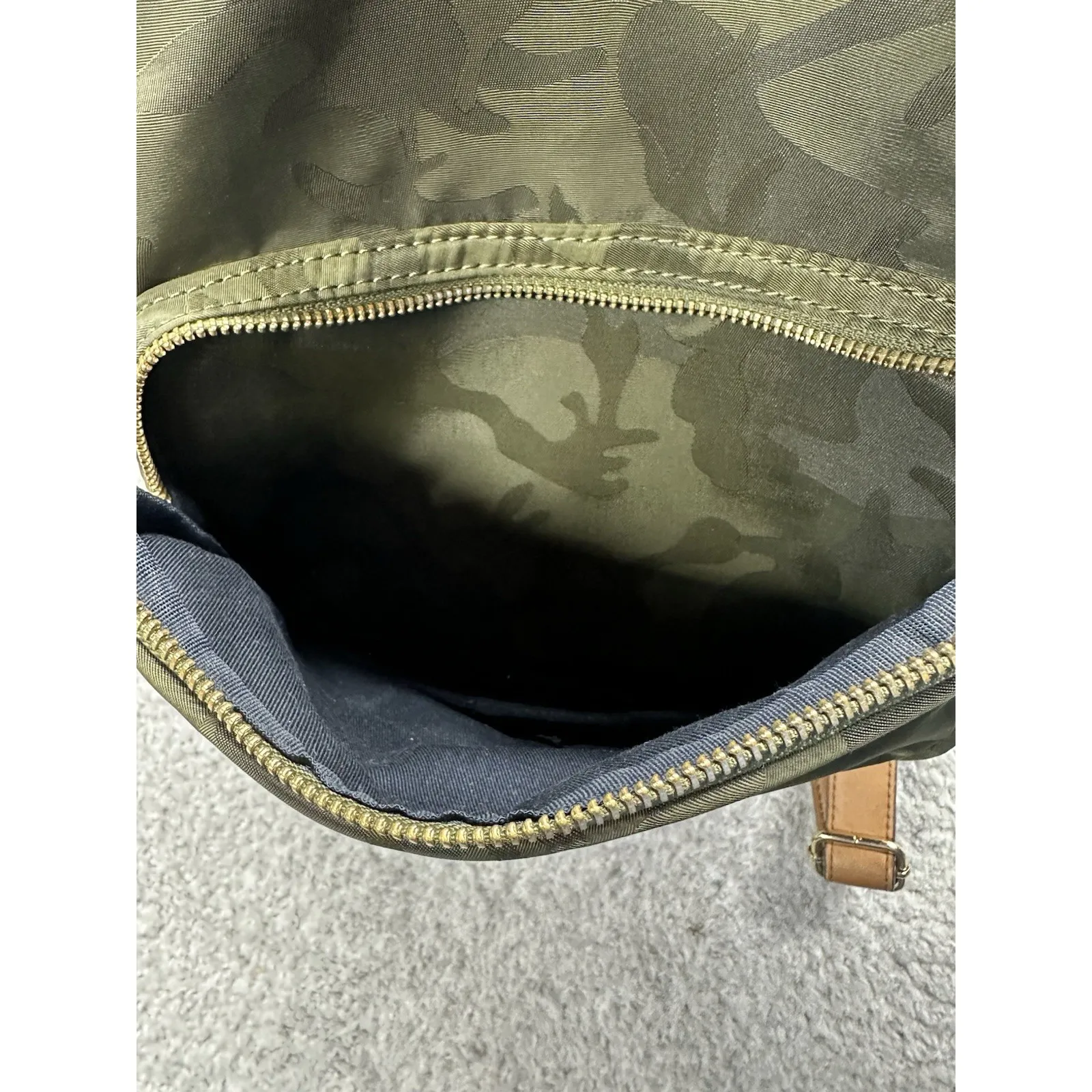 Tommy Hilfiger Women's Petite Backpack  Green Camo Green Multiple Pockets - Image 14