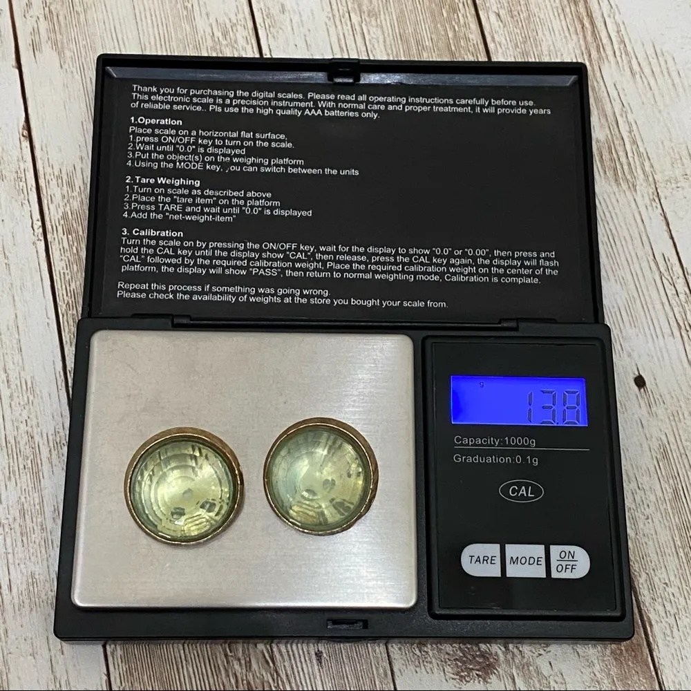 Rare Vintage CORO Green Flourite? Clip Earrings - Image 9