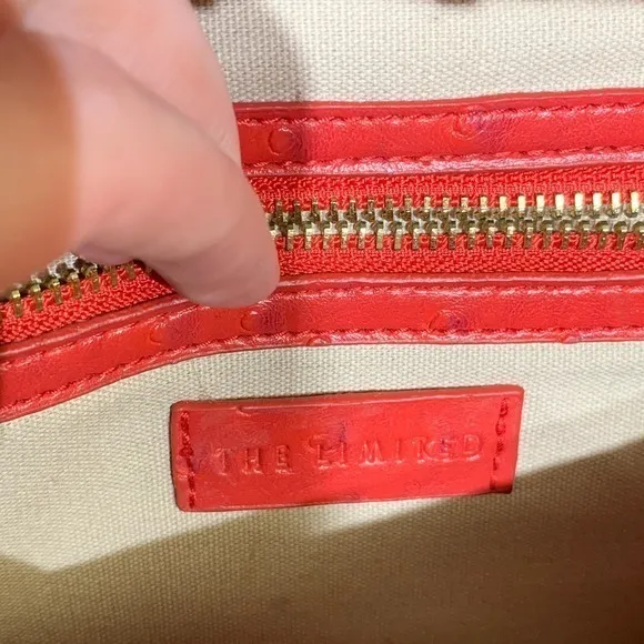 The Limited Vegan‎ Faux Ostrich Leather Clutch Wristlet Purse Red - Image 7