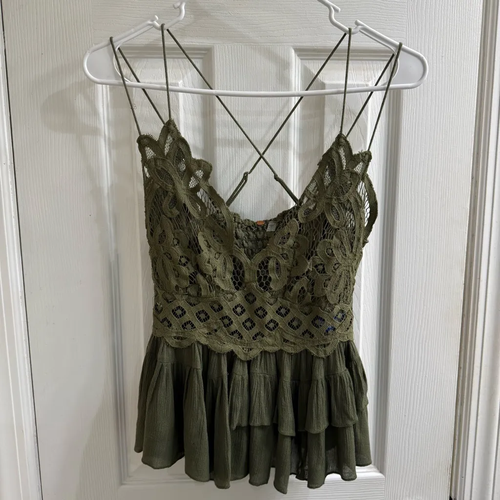 Free People Adella Lace Ruffle Camisole Top Olive Sparrow Forest Green Size M - Image 4