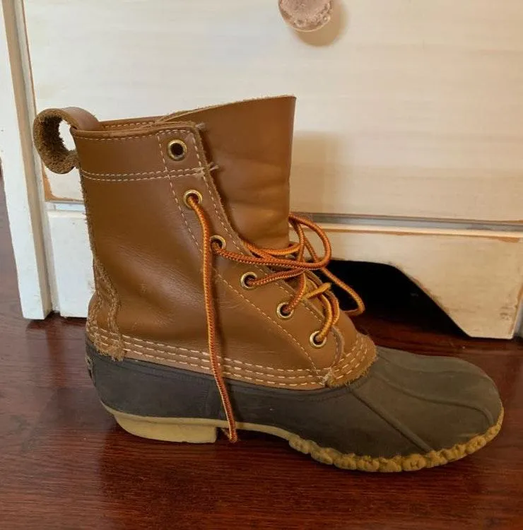 L.L.Bean Woman Bean Boots - Image 3