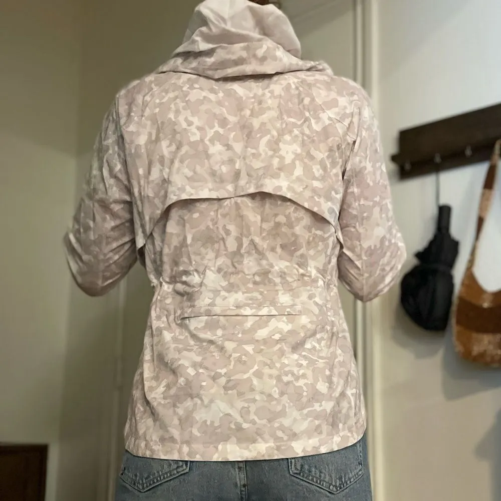 Athleta Racer Run Lightweight Jacket Size Small Pink Grey‎ Camo - Image 6