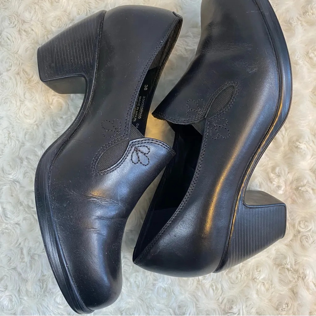 Dansko comfort heels size 38 - Image 5