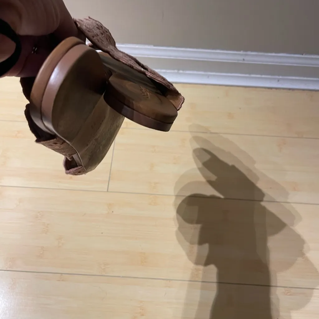 See By Chloe Valentina Eyelet Floral Beige Sandals flat slip on size 39 - Image 5