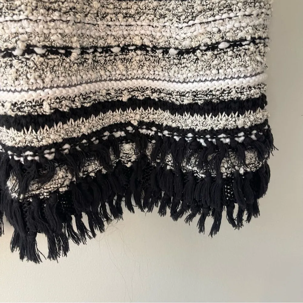 Elizabeth & James Knit Sweater Top Black White Tassels Size Small Oversized Fit - Image 3