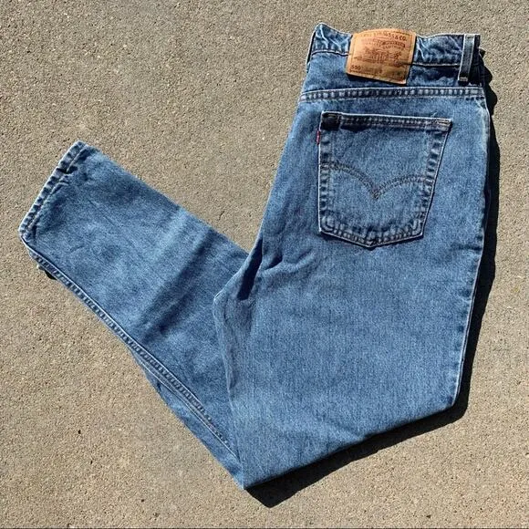 Vintage Levi’s 550 relaxed fit tapered leg jeans size W20 - Image 2